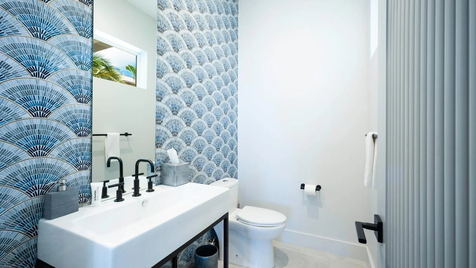 Apartahotel Black Urchin Boutique Resort Bodden Town